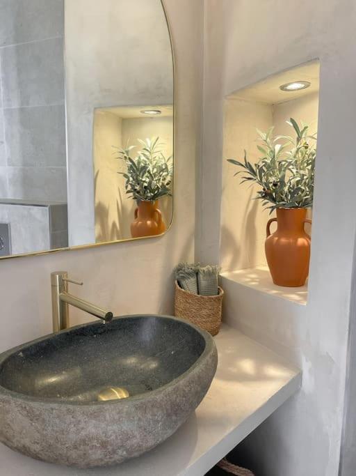 Au Coeur Du Vieil Antibes A 200M Des Plages, Superbe Studio エクステリア 写真